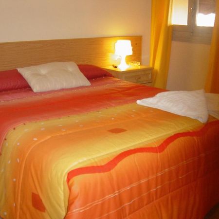 Hostal Emilio Barajas Madrid Luaran gambar