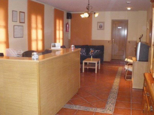 Hostal Emilio Barajas Madrid Luaran gambar